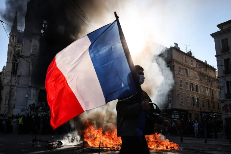 Students sweep the streets in France over high living costs, school conditions